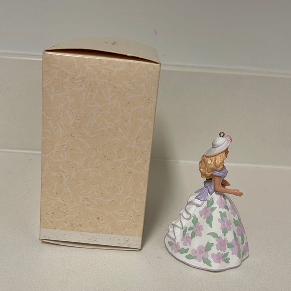 1995 Springtime Barbie Easter Collection Hallmark Keepsake Ornament NIB - Picture 2 of 10